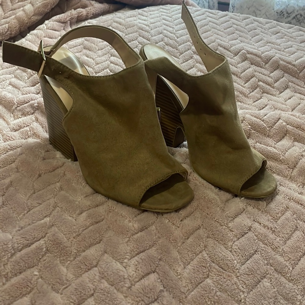 Tan 3in heel